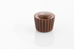 Mellow and creamy solid milk couverture chocolate truffle with 38% cocoa content